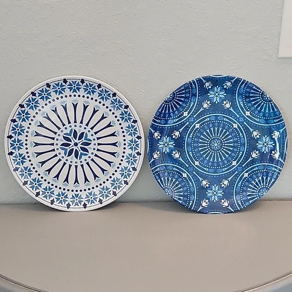 Rachel Roy Blue Floral MELAMINE Dinner Plates Set of 4 - Picture 2 of 3